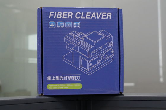 Τεχνή συσκευή κοπής οπτικών ινών