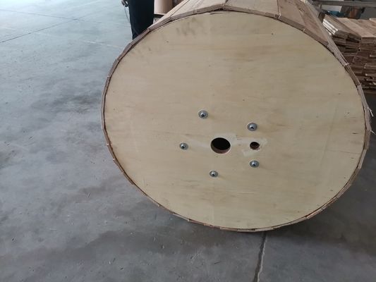 ADSS υπερυψωμένο όλος ο διηλεκτρικός ενιαίος τρόπος 96 καλωδίων οπτικών ινών πυρήνας