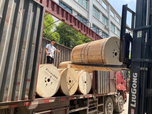 Υπαίθριο GYFXTY 2 4 καλώδιο οπτικών ινών 6 πυρήνων για τις τηλεπικοινωνίες